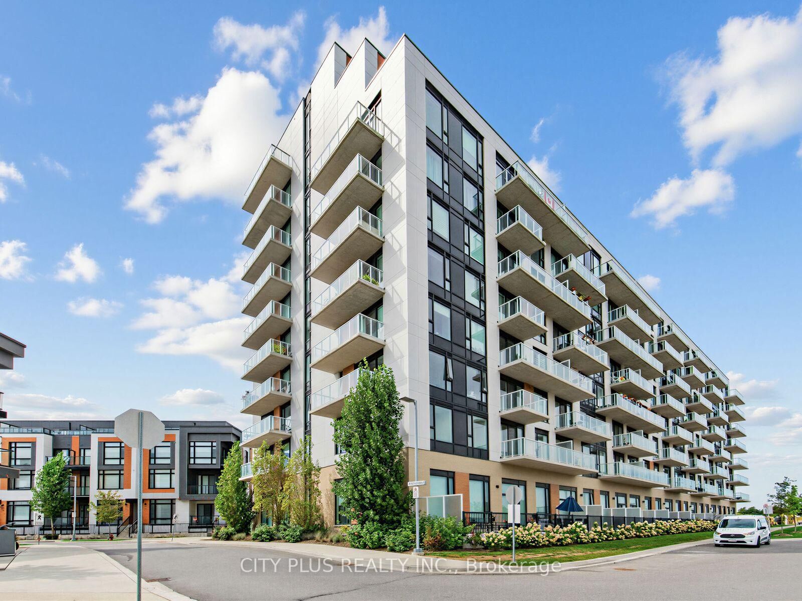 Property Photo:  6 David Eyer Road 210  ON L4S 0N5 