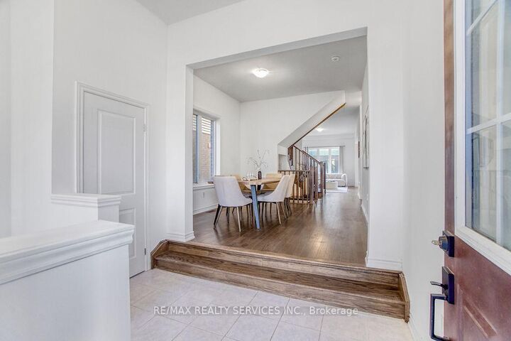 Property Photo:  9 Copeman Avenue  ON N3V 0B3 