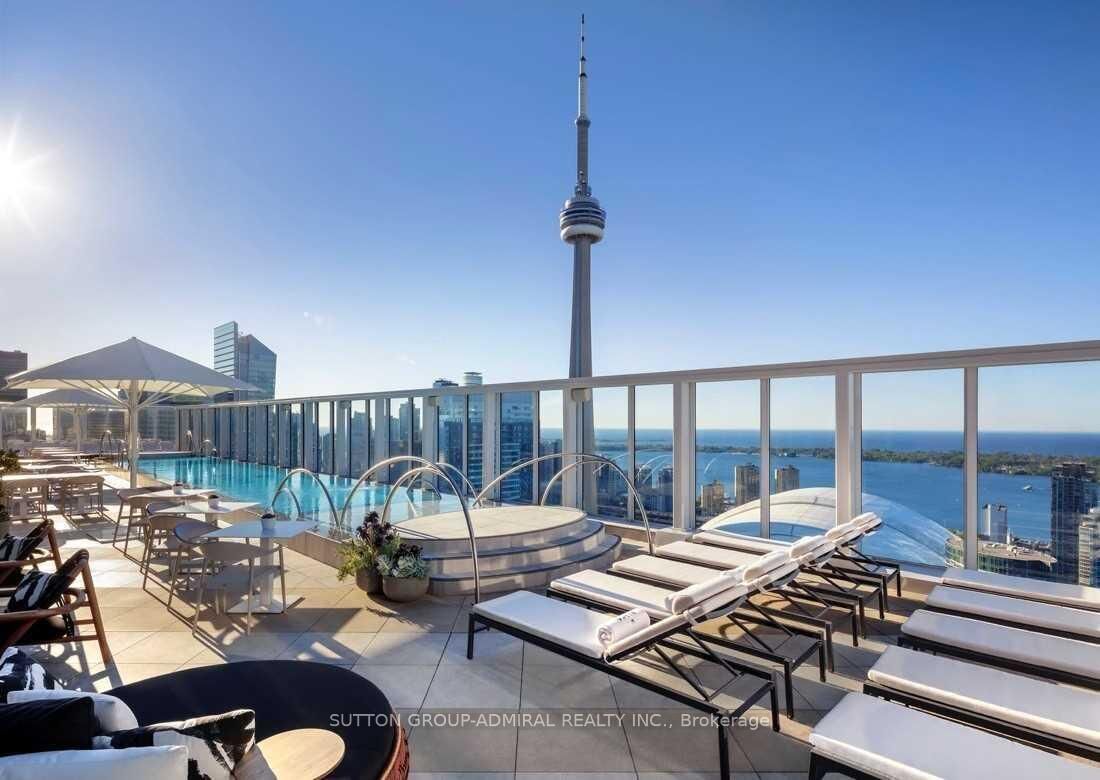 Property Photo:  88 Blue Jays Way 1607  ON M5V 2G3 