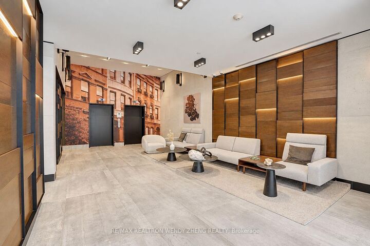 Property Photo:  38 Simcoe Promenade N C503  ON L6G 0H7 