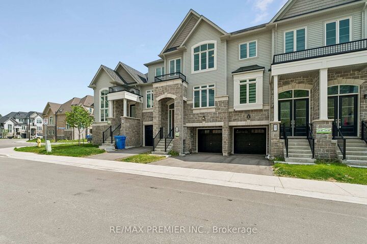 Property Photo:  29 Lyall Stokes Circle  ON L0G 1M0 