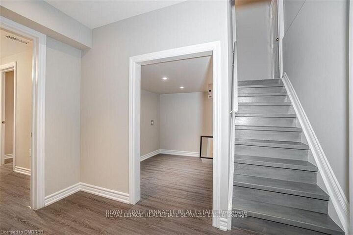 Property Photo:  3265 Topeka Drive  ON L5M 7V1 
