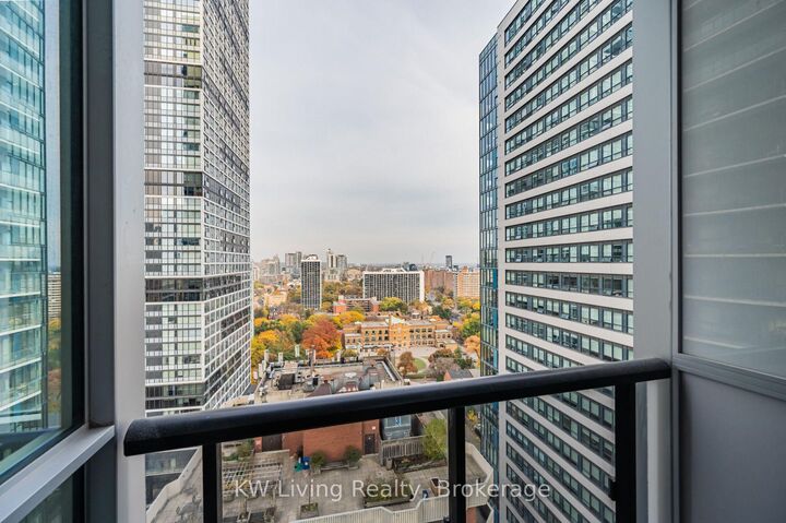 Property Photo: 77 Mutual Street 2110 ON M5B 0B9