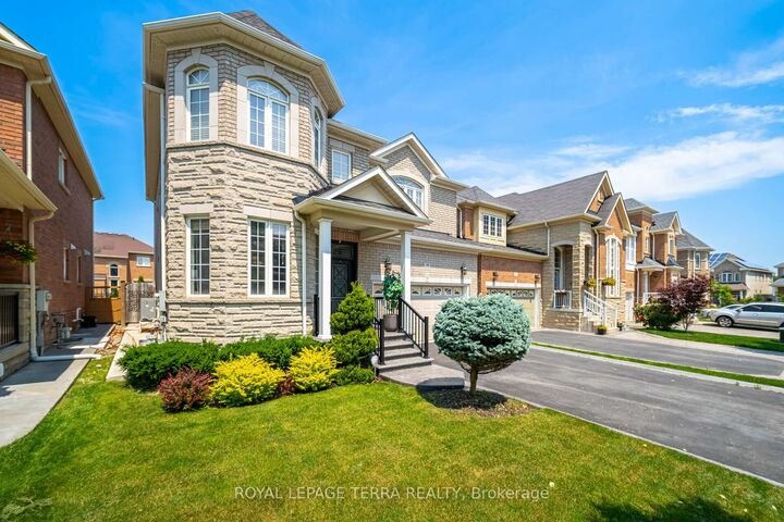 Property Photo: 30 Eatonville Street Upper ON L7A 0M7