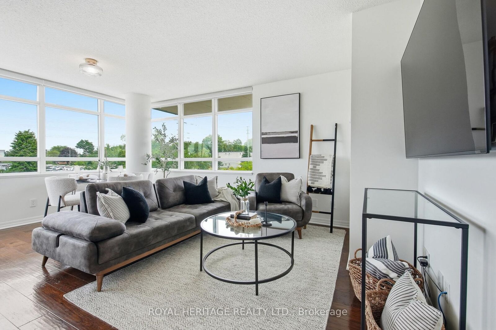 Property Photo:  1600 Charles Street 311  ON L1N 0G4 