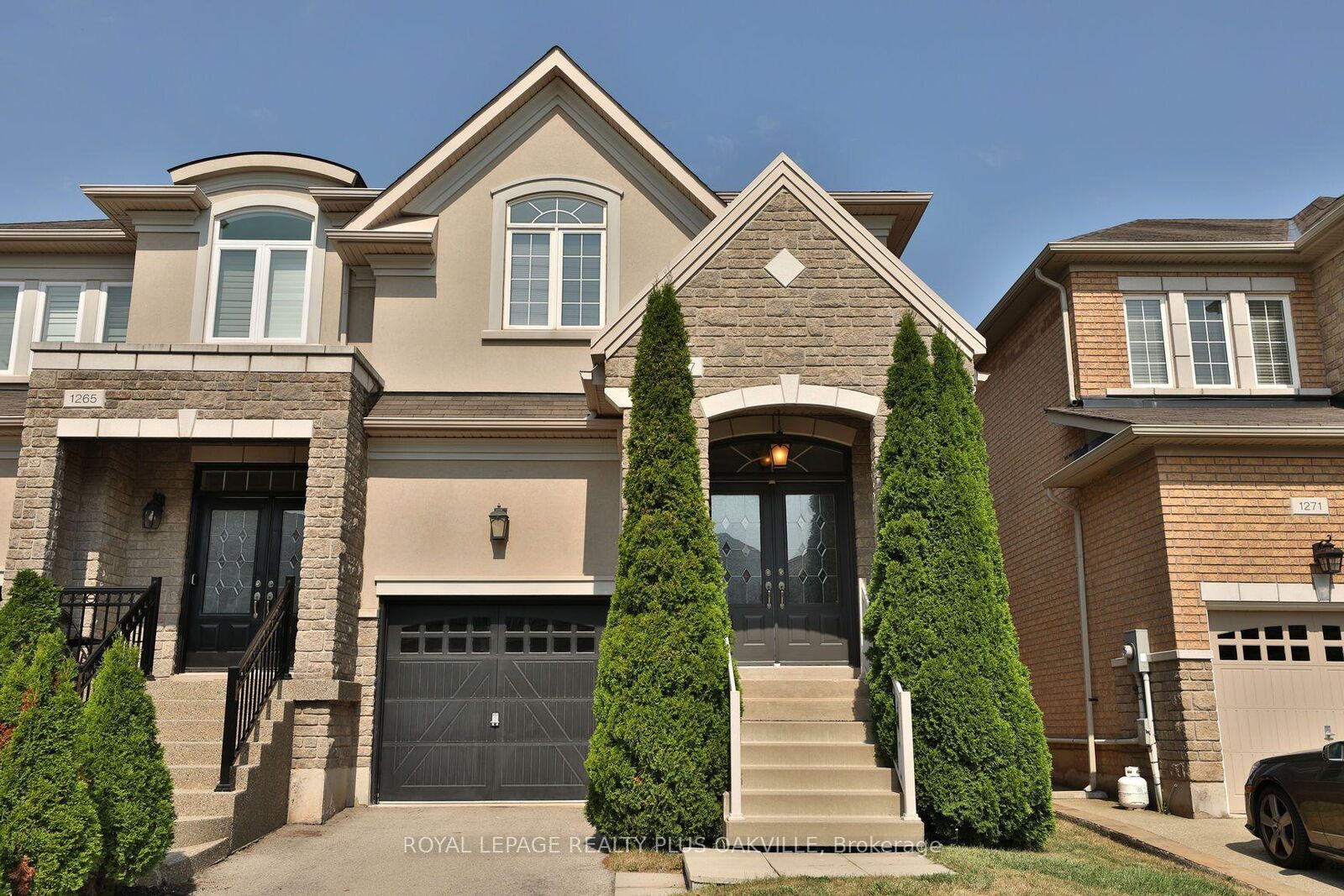 Property Photo:  1267 Jezero Crescent  ON L6H 0B5 
