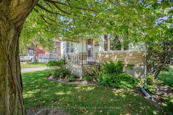 Property Photo: 91 Merion Street ON N1H 2M1