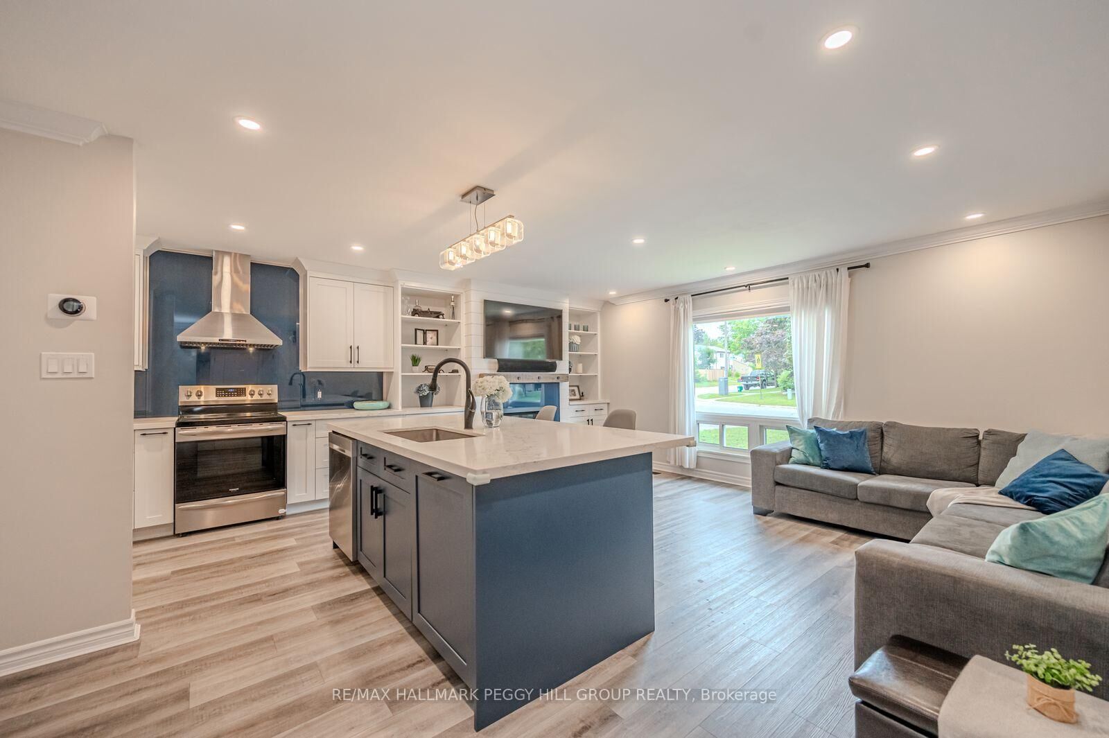 Property Photo: 29 Shelley Lane ON L4N 4W4