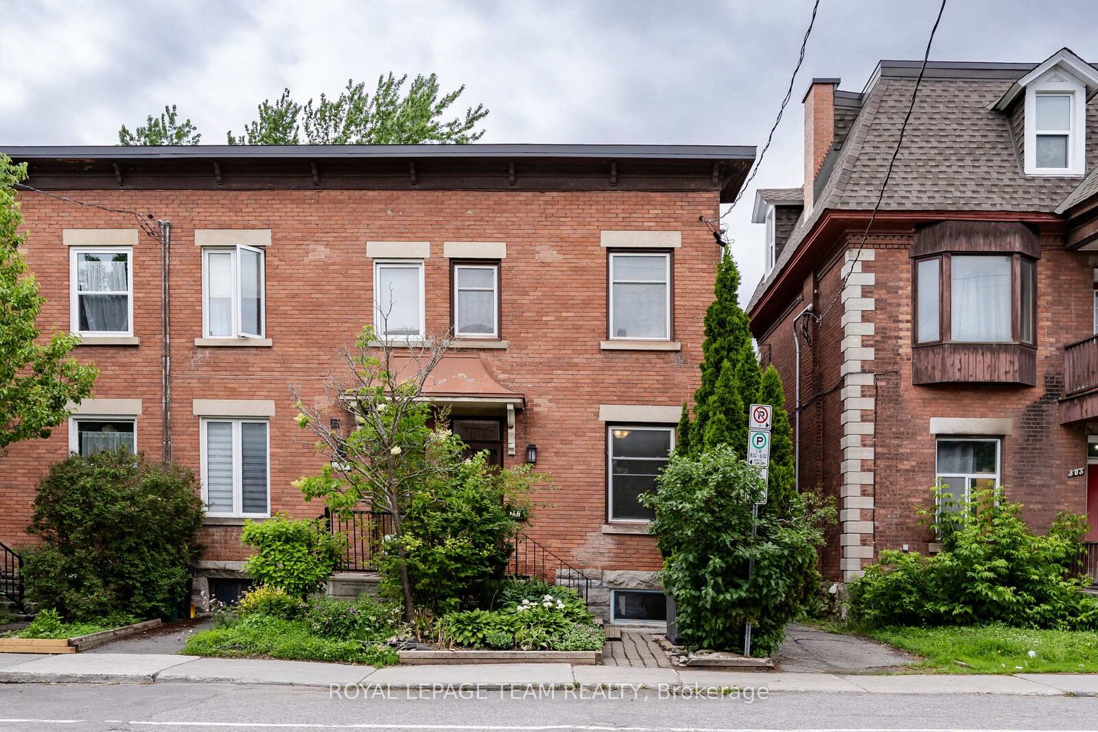 Property Photo:  301 Somerset Street E  ON K1N 6V9 