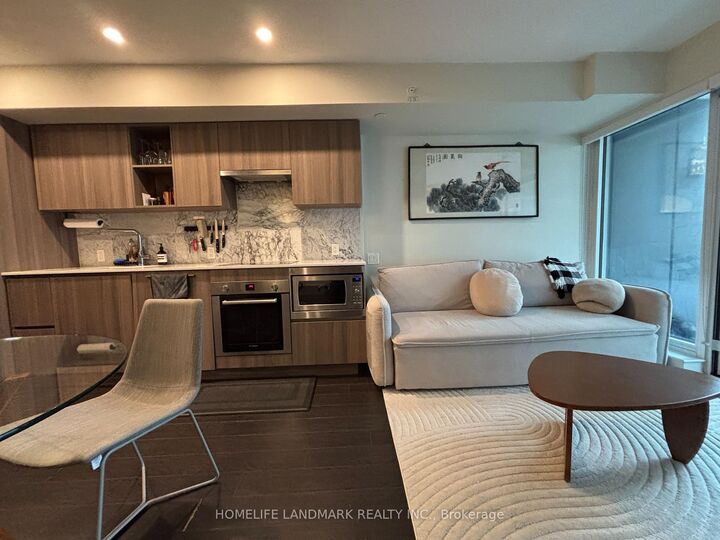Property Photo:  19 Bathurst Street 610  ON M5V 0N2 