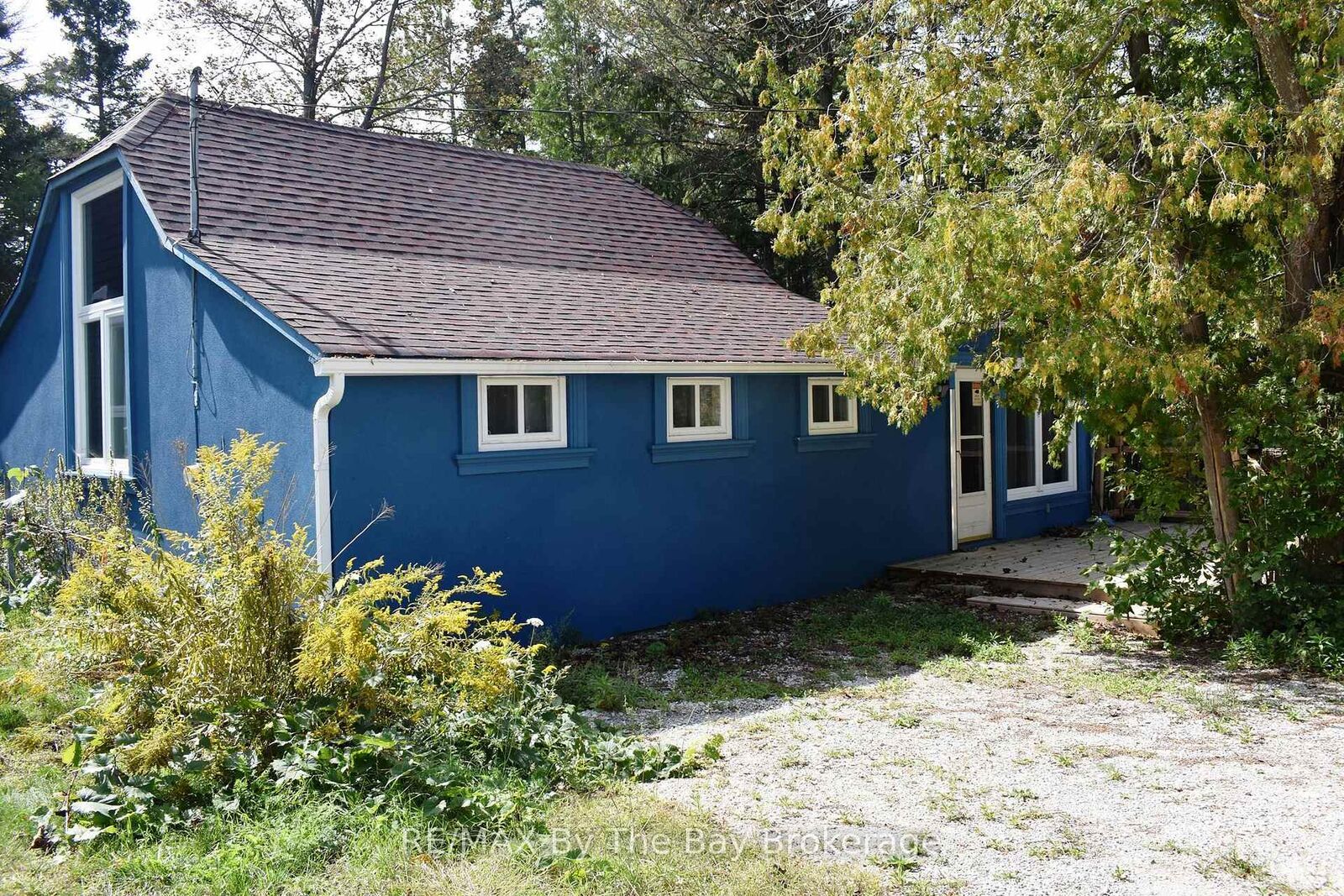 Property Photo: 16 Albert Street ON L9Z 2M2
