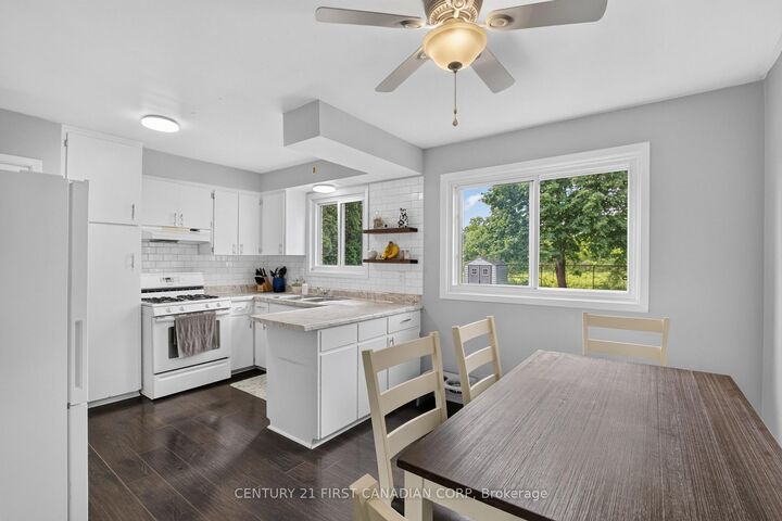 Property Photo: 44 Hammond Street ON N5P 2B7