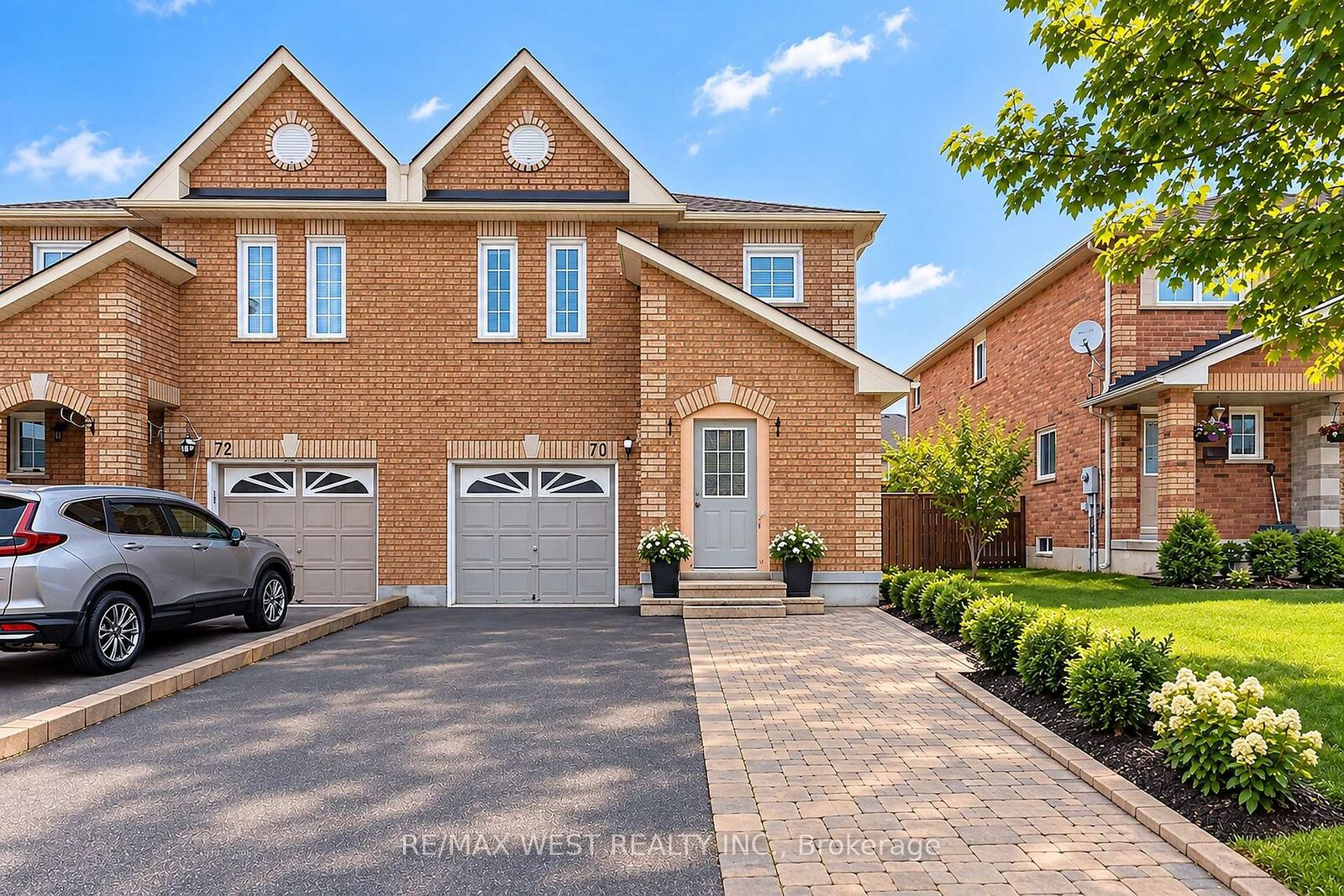 Property Photo:  70 Breeze Drive Bsmt  ON L3Z 3A5 