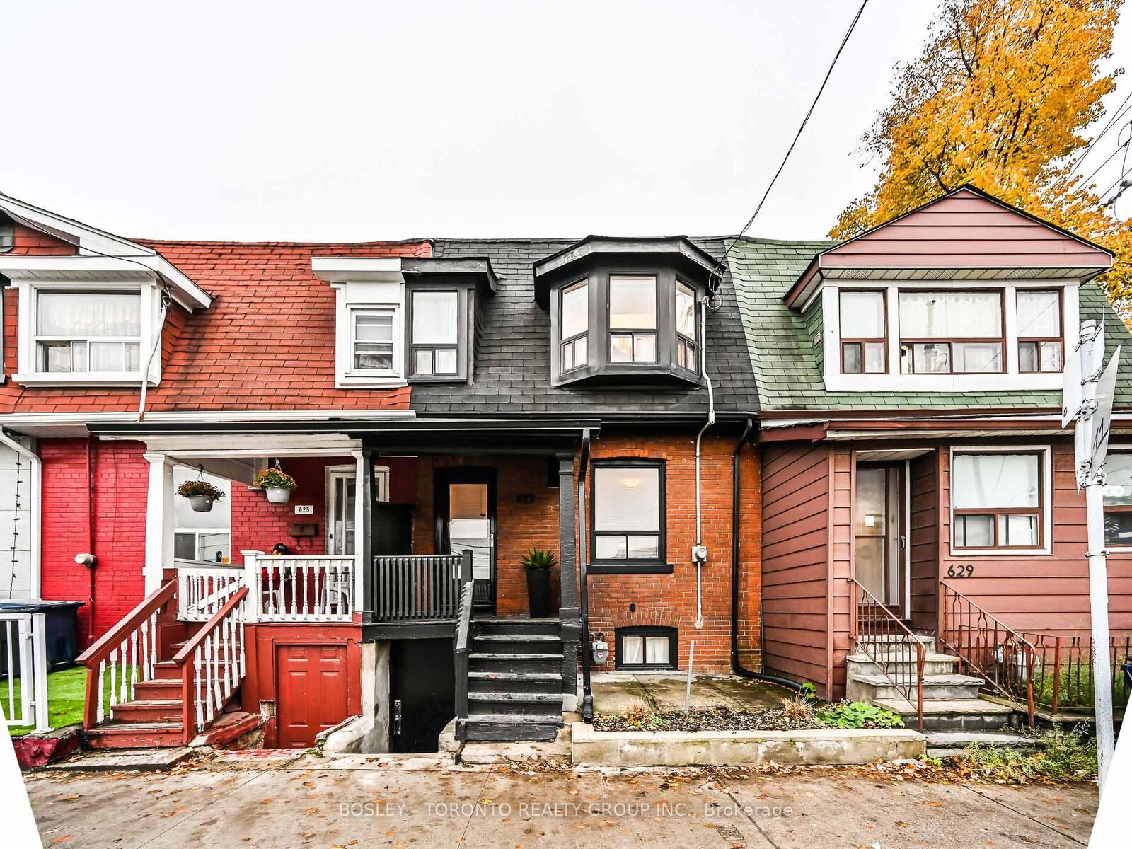 Property Photo:  627 Dupont Street  ON M6G 1Z3 