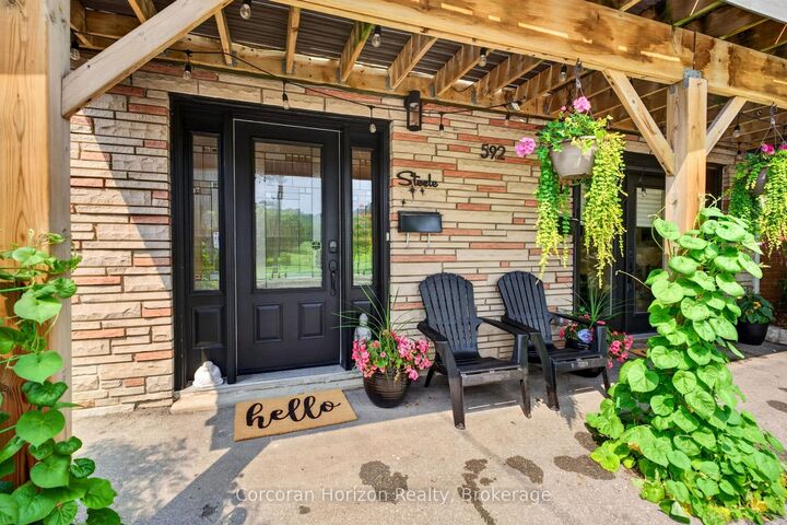 Property Photo:  592 Aberdeen Avenue  ON L8P 2T1 