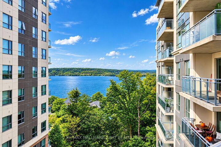 Property Photo:  58 Lakeside Terrace 819  ON L4M 0L5 