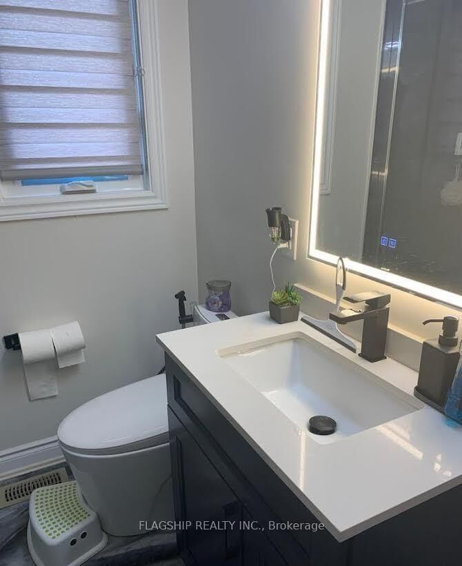 Property Photo:  32 Norton Crescent  ON L7G 1N2 