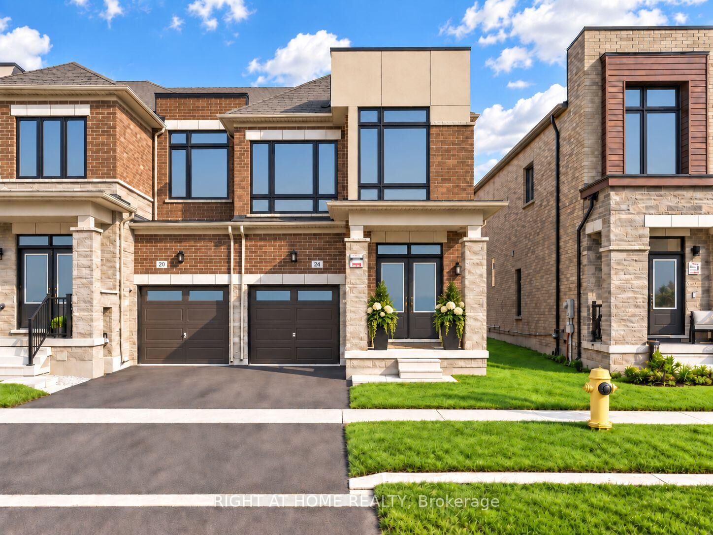 Property Photo:  24 Singhampton Road  ON L4H 5J6 