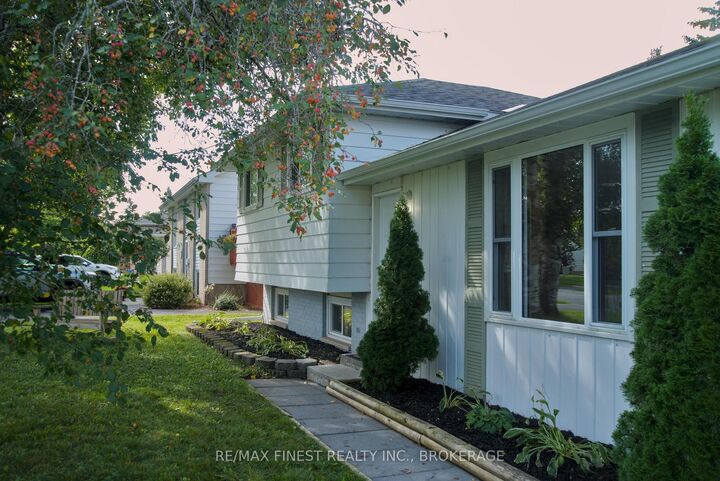 Property Photo:  773 Clark Crescent  ON K7M 6E7 
