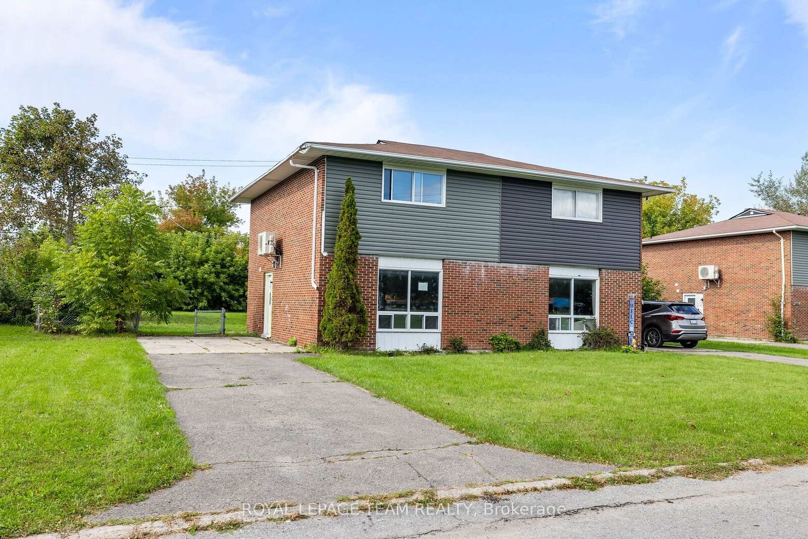 Property Photo: 197 Edwards Drive ON K7C 3R5