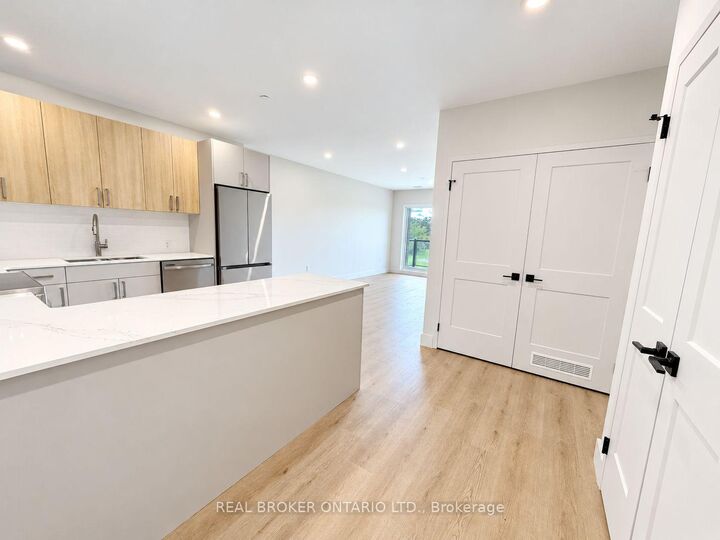Property Photo:  8 Hutt Lane 504  ON L2V 0R5 