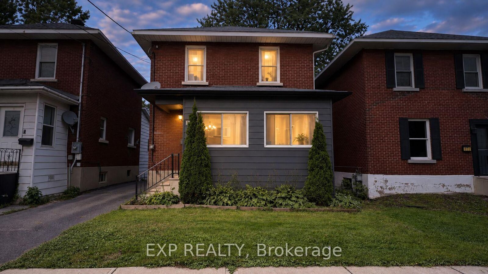 Property Photo: 413 Marlborough Street N ON K6H 4A5