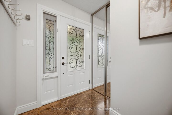 Property Photo:  840 Hemlock Drive  ON L9T 3V5 