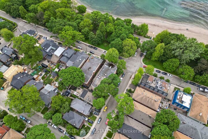 Property Photo:  15 Glen Manor Drive 204  ON M4E 2X3 