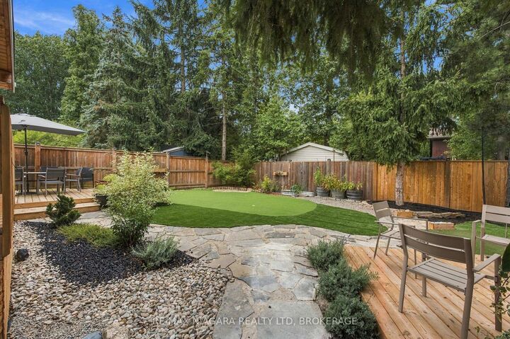 Property Photo:  8 Dixie Avenue  ON L0S 1J0 