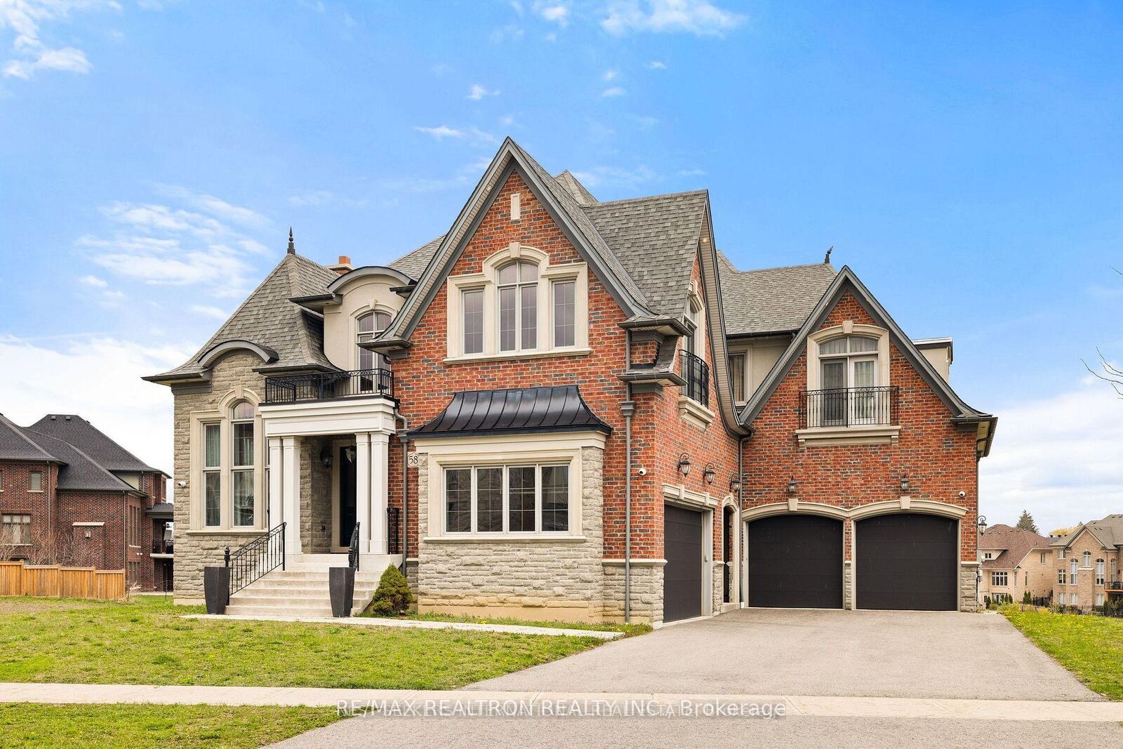 Property Photo: 58 Langdon Drive ON L7B 0L9