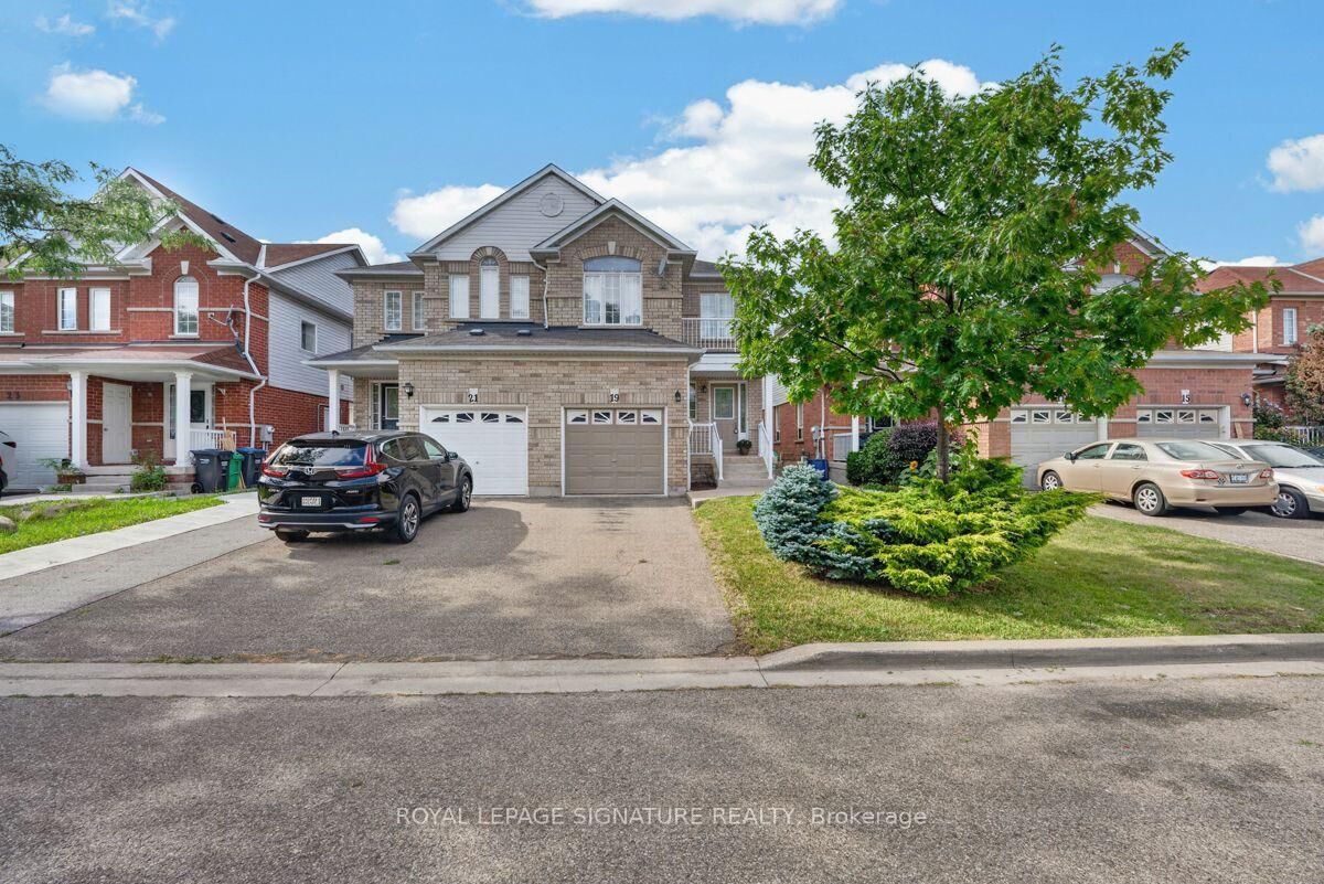 Property Photo:  19 Mossgrove Crescent  ON L7A 3E6 
