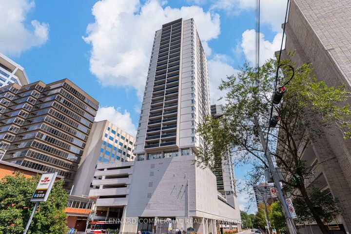 Property Photo:  60 Pleasant Boulevard 2806  ON M4T 1K1 