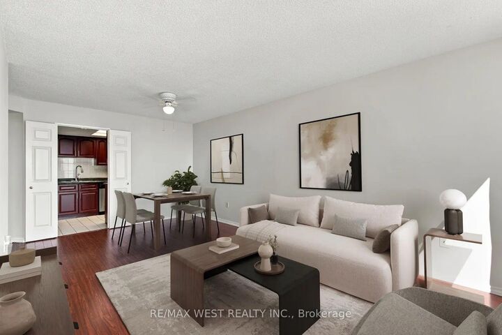 Property Photo:  4470 Tucana Court 907  ON L5R 3K8 