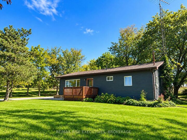 Property Photo:  434 County Rd 9 N/A  ON K7R 3K8 