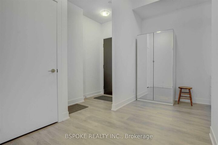 Property Photo: 9471 Yonge Street Lph01 ON L4C 1V4