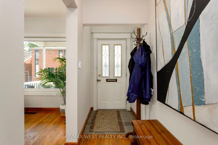 Property Photo:  10 Marshall Street  ON M6K 1S4 