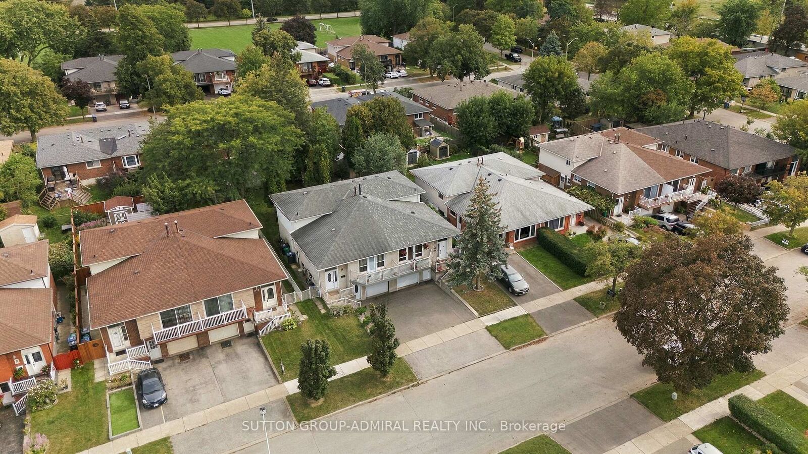 Property Photo:  1871 Silverberry Crescent  ON L5J 1C8 