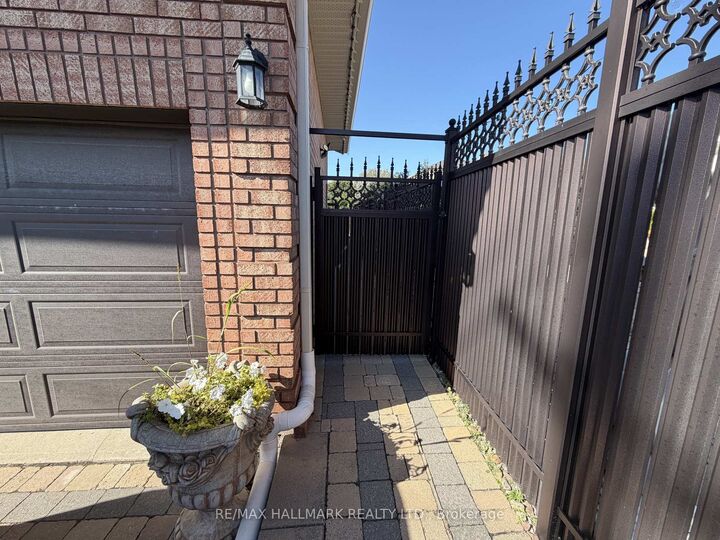 Property Photo:  190 Falstaff Avenue Bsmt  ON M6L 3C3 