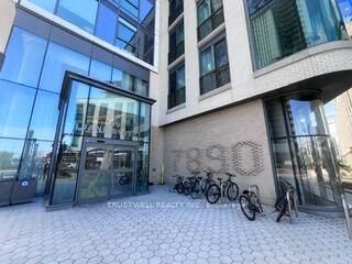 Property Photo:  7890 Jane Street W 702  ON L4K 4R6 