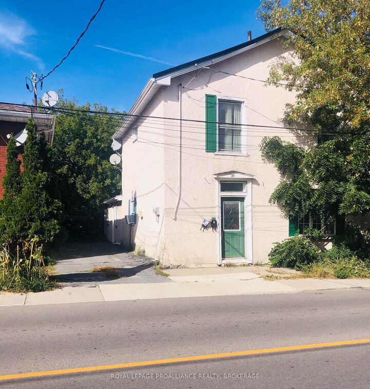 Property Photo:  27 Stephen Street  ON K7K 2C2 