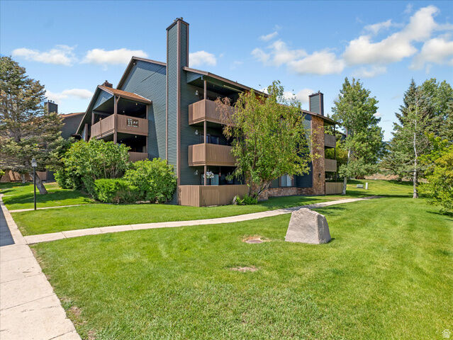 Property Photo: 6821 N 2200 W 11J UT 84098