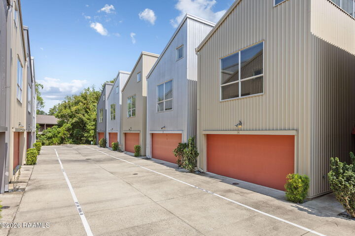 Property Photo: 1201 S College Road 15 LA 70503