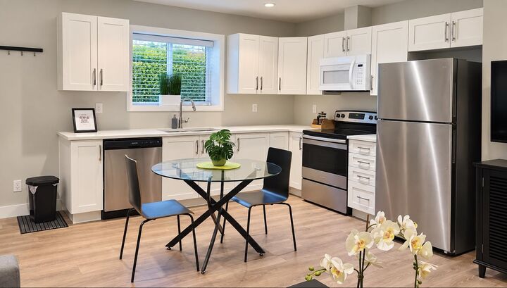 Property Photo:  2161 167 St Furnished Bsmt  BC V3Z 9X9 