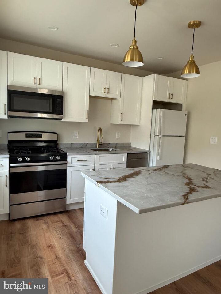 Property Photo:  7519 Wilbur Avenue 2nd Floor  NJ 08109 