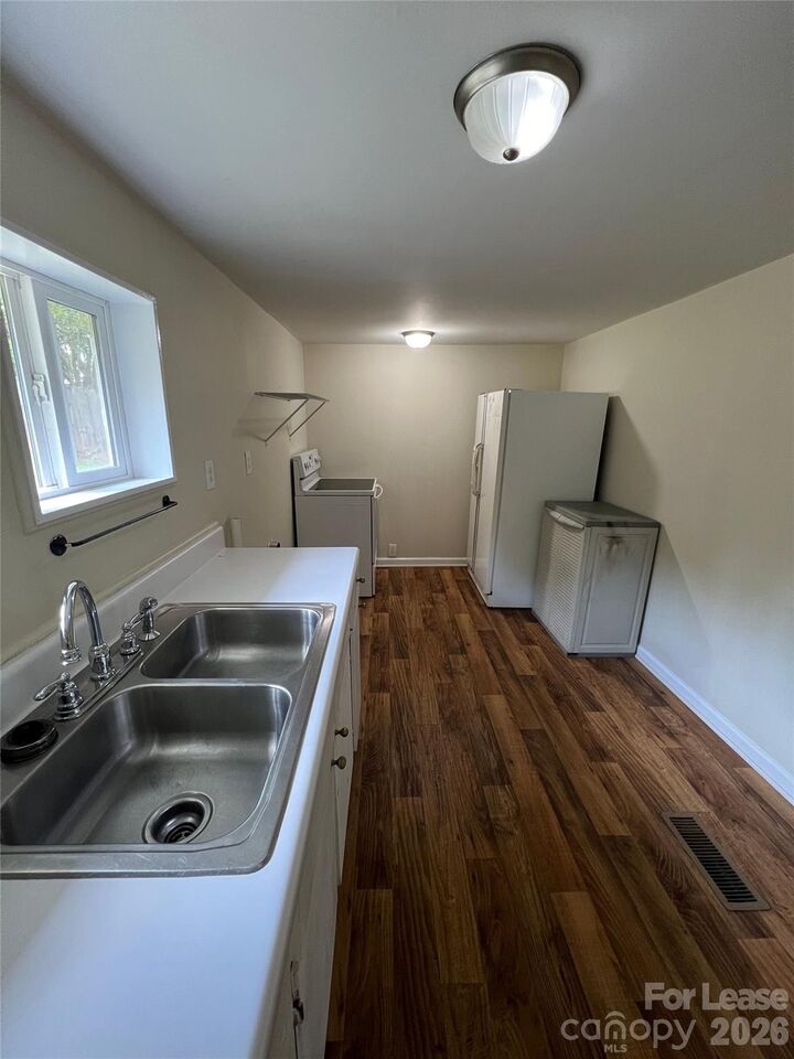 Property Photo:  326 Mayflower Avenue  NC 28032 