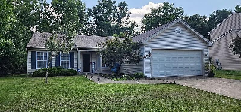 Property Photo:  1567 Apple Tree Drive  OH 45102 