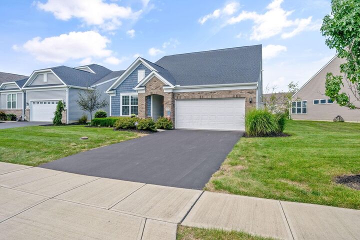 Property Photo:  727 Fescue Road  OH 43021 