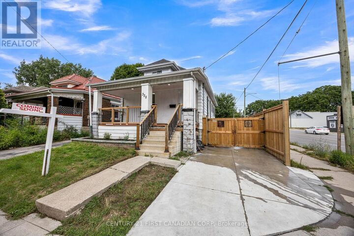 Property Photo:  328 Oakland Avenue  ON N5W 4J6 