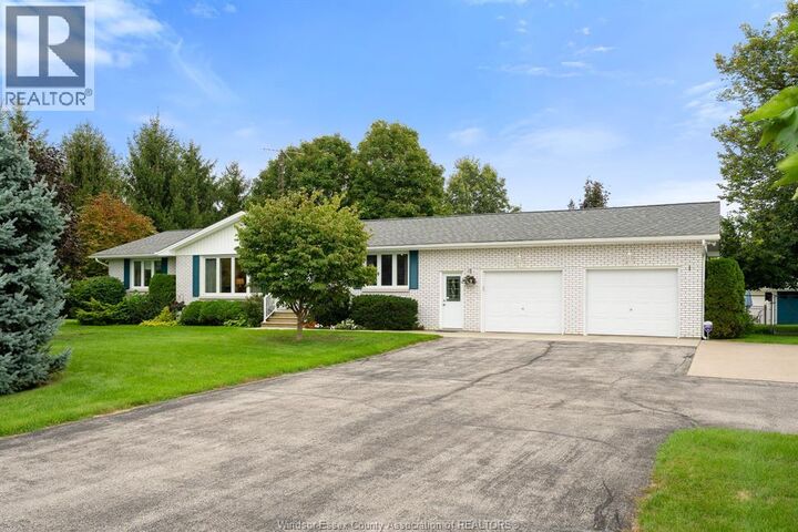 Property Photo:  234 Essex Rd 18  ON N8H 3V5 