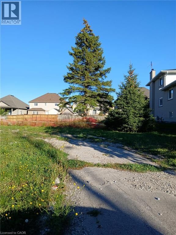 Property Photo:  28 Second Road West  ON L8J 2V3 